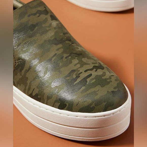 J Slides Harry Slip Ons - Picture 2 of 8